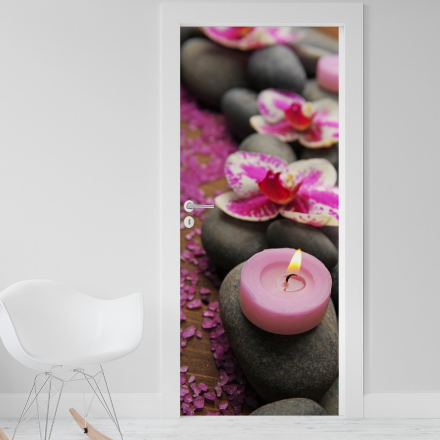 Vinilo para puerta piedras y vela rosa