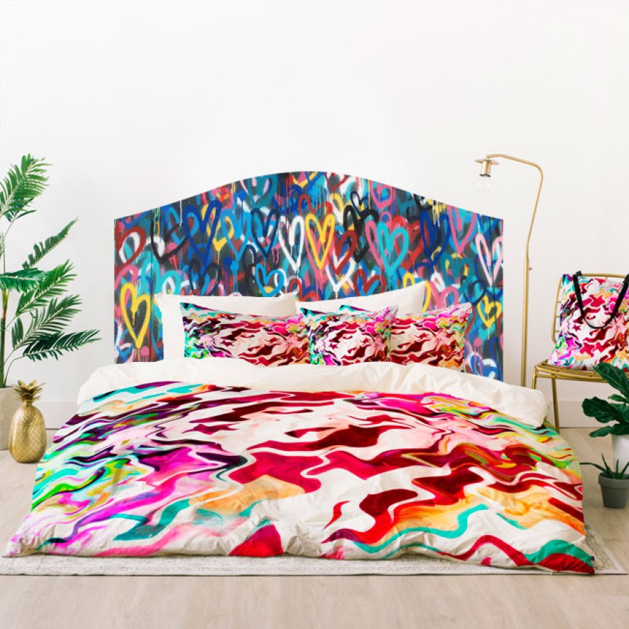 Vinilos decorativos para cabeceros camas grafiti de corazones