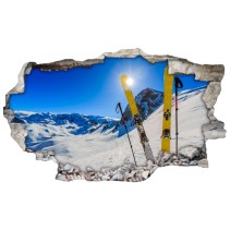 Vinilos agujero 3d esquís en montañas nevadas al atardecer