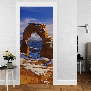 Vinilo para puerta piedra en la nieve