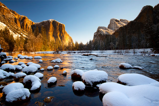 Fotomural paisaje nevado parque nacional de yosemite