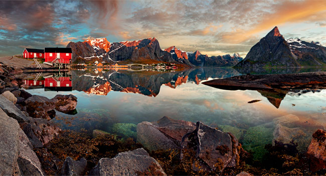 Fotomural o papel pintado paisaje reine noruega