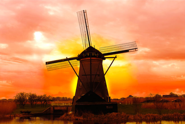 Fotomural molino holanda al atardecer