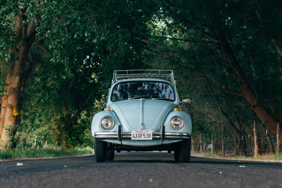 Fotomural Volkswagen Escarabajo Carretera