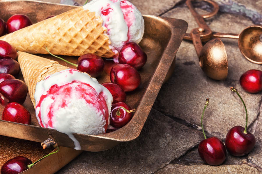 Fotomural Helado con cerezas